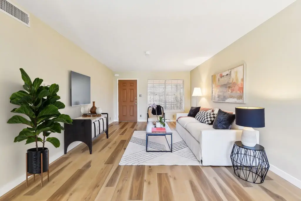 7801 Shoal Creek Blvd 224, Austin