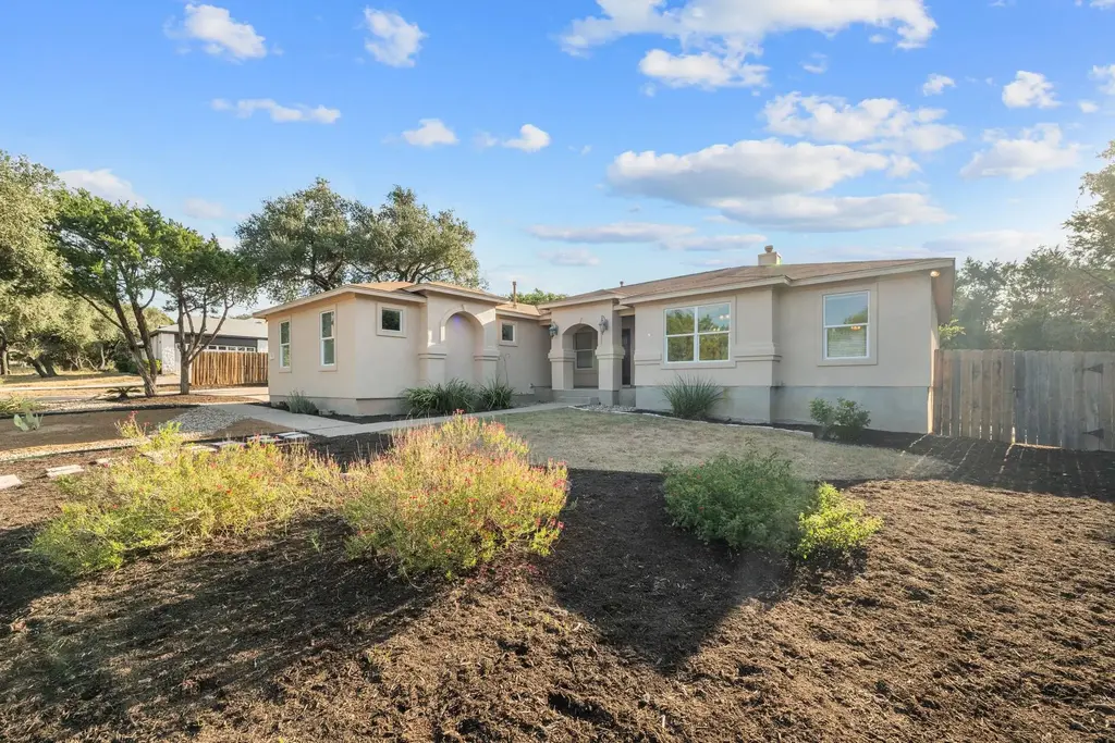 4203 Hillside Dr, Lago Vista