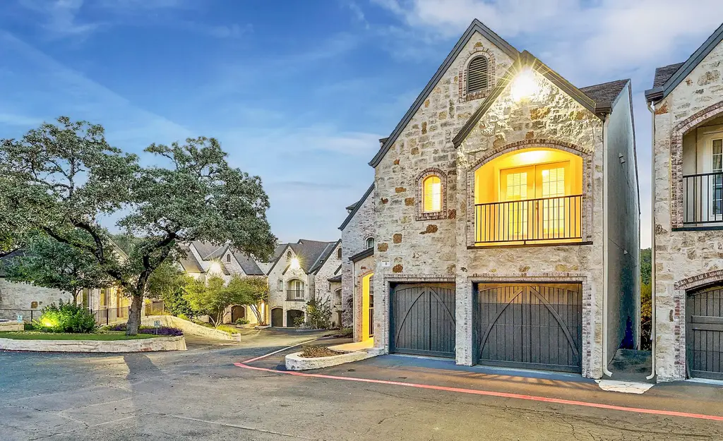 1701 Spyglass Dr 11, Austin