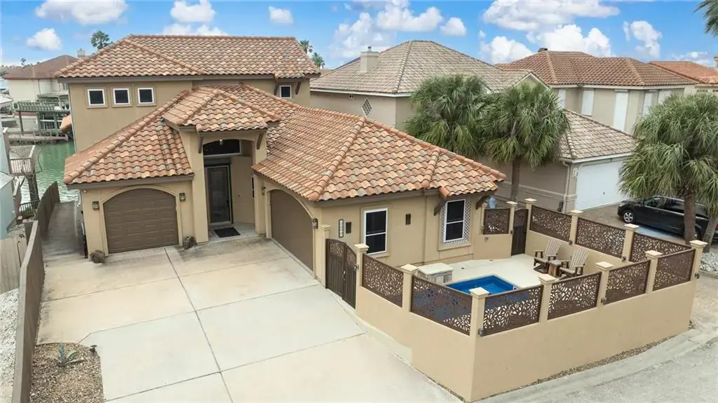 13525 Queen Johanna Ct, Corpus Christi