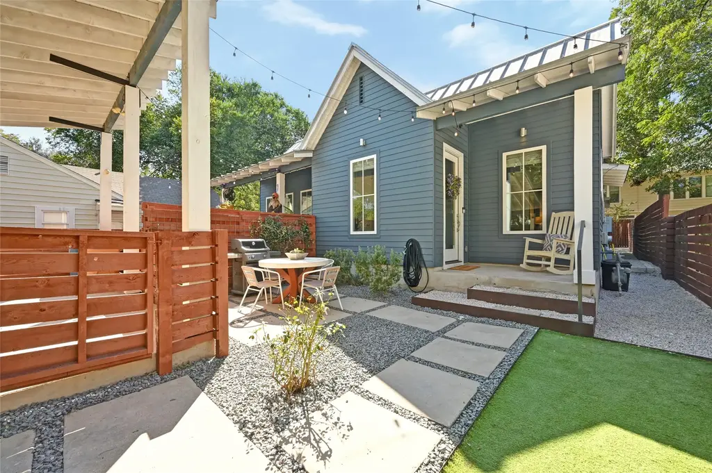 1509 Dexter St B, Austin