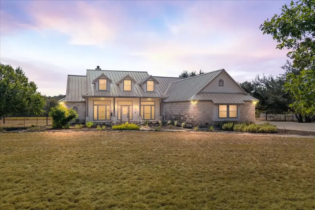 280 Quarterhorse Dr, Liberty Hill