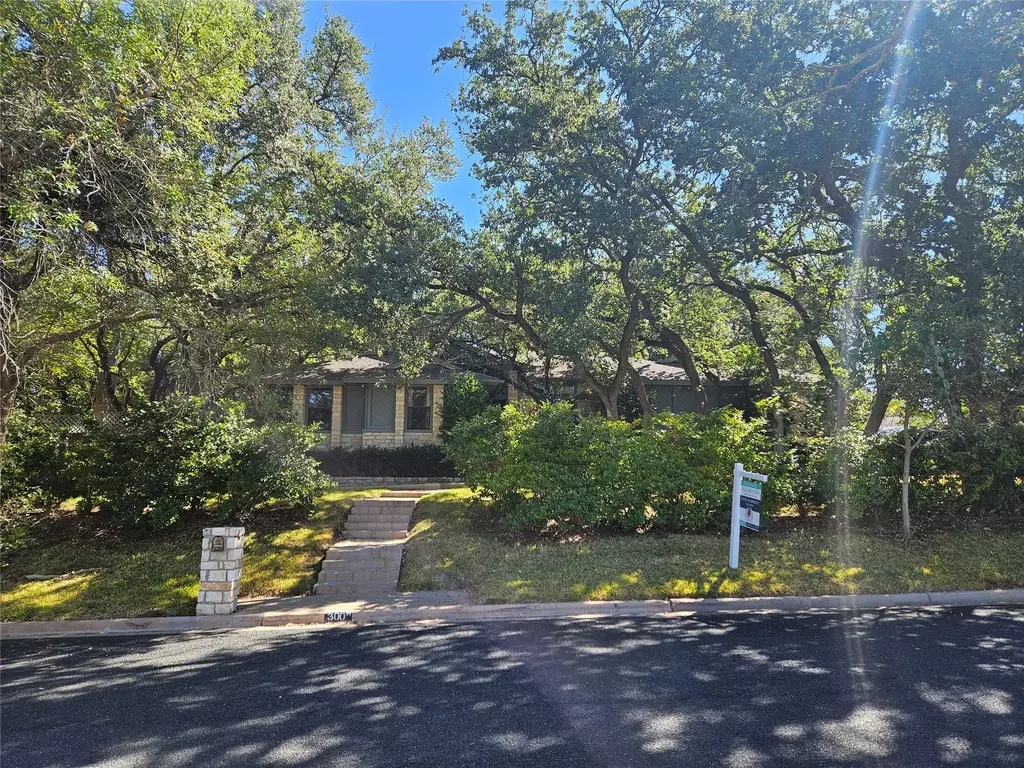 300 Norwood W St W, Georgetown