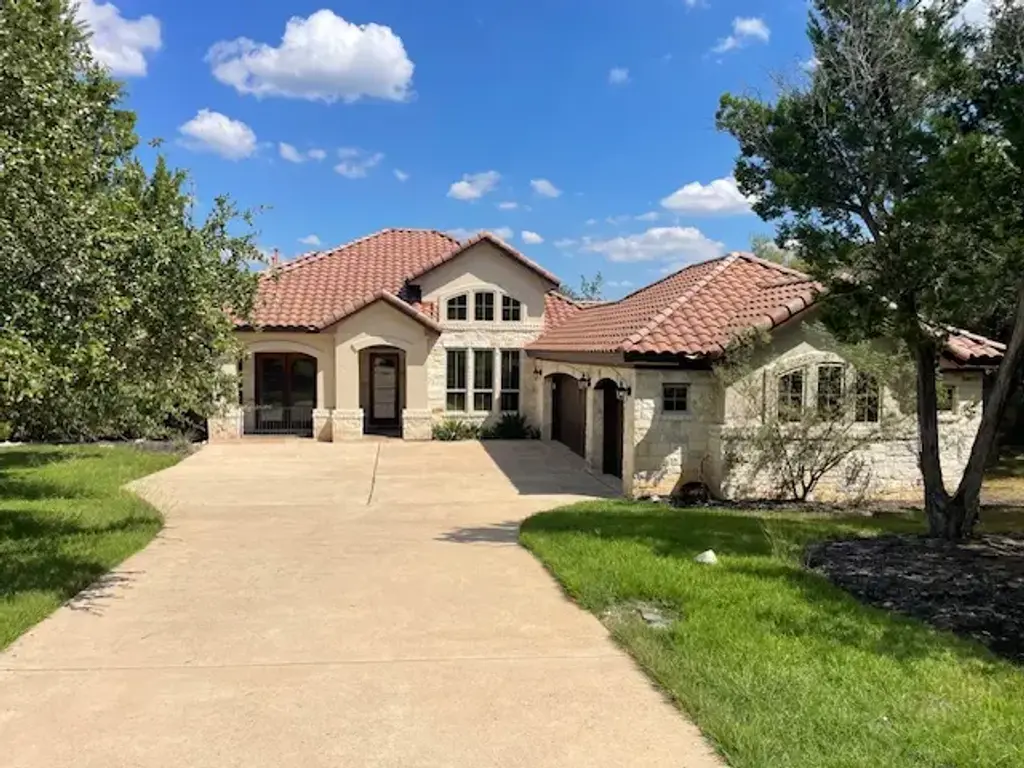 17704 Regatta View Dr, Jonestown