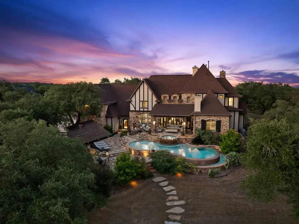 3140 La Ventana Pkwy, Driftwood