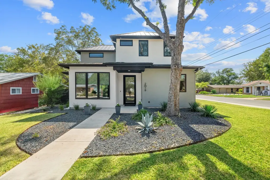 2019 Brentwood St, Austin