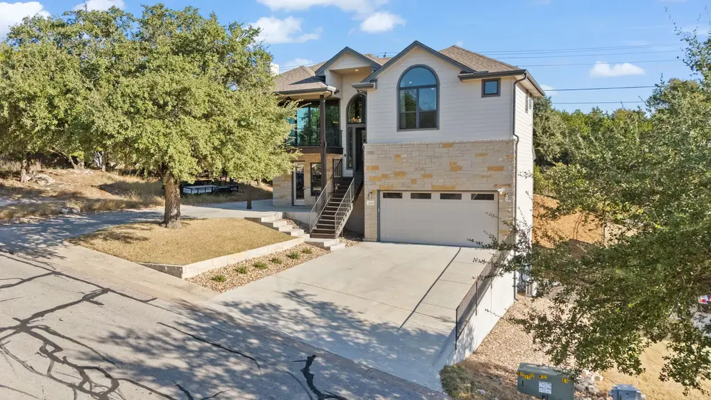418 N Summit Ridge Dr N, Lago Vista