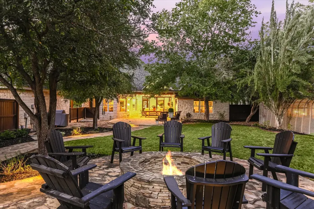 138 Augusta Dr, Wimberley