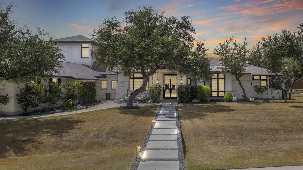 282 Reataway, Dripping Springs