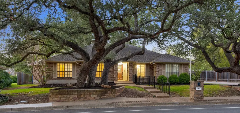 11402 Pickfair Dr, Austin