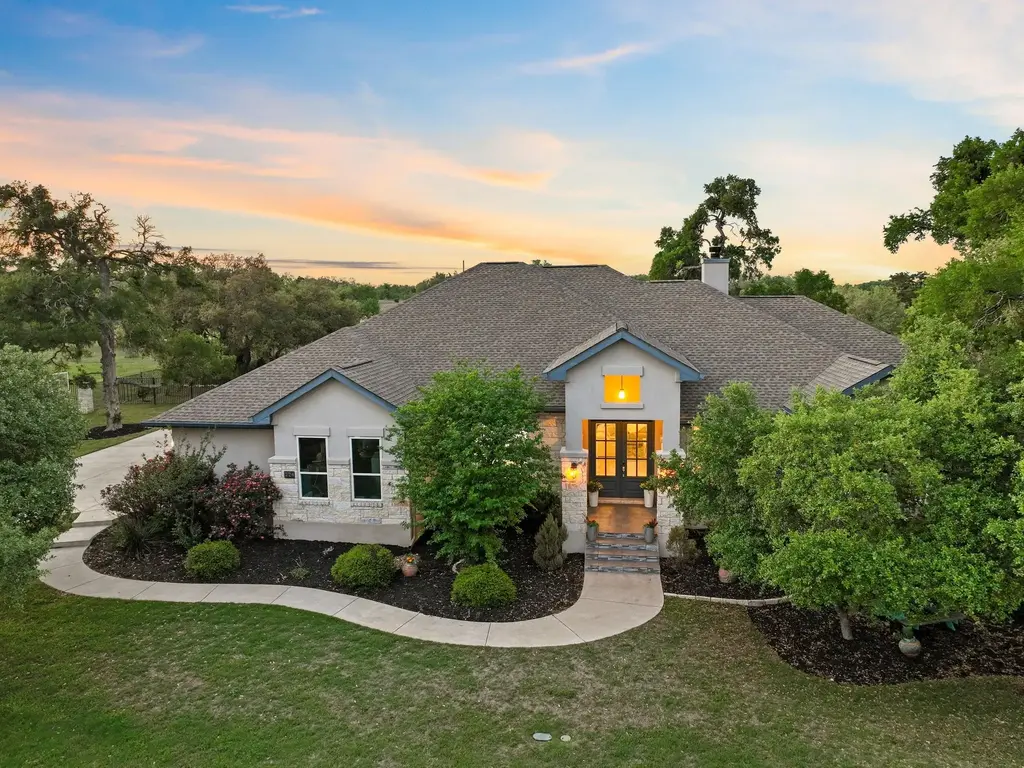224 Highland Oaks, Leander