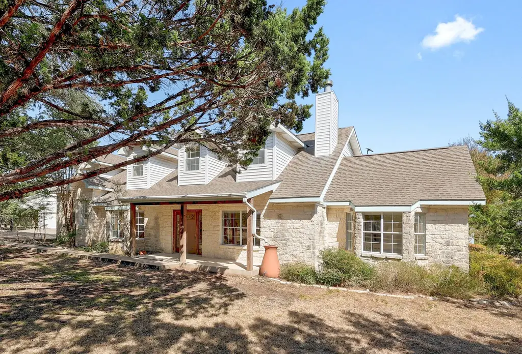 300 Rock House Dr, Liberty Hill