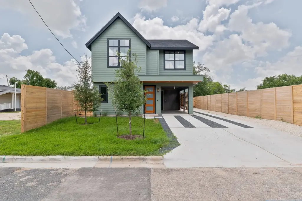 705 Short Kemp St 1, Austin