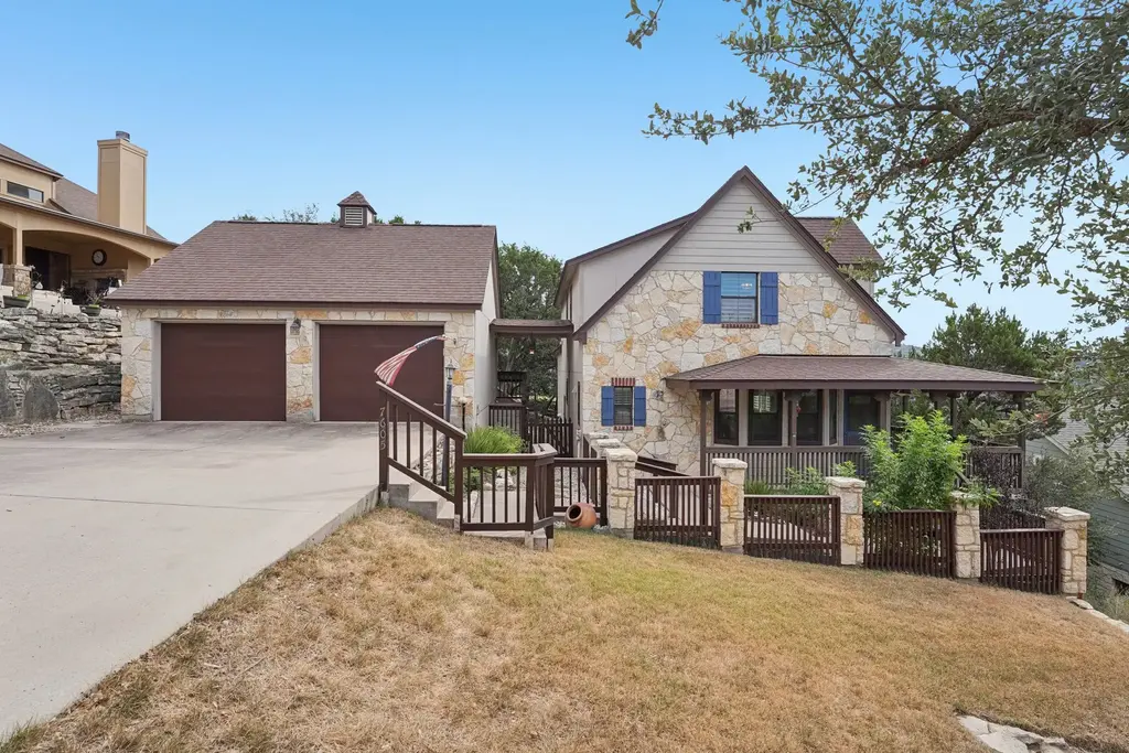 7605 Sleepy Hollow Ln, Lago Vista