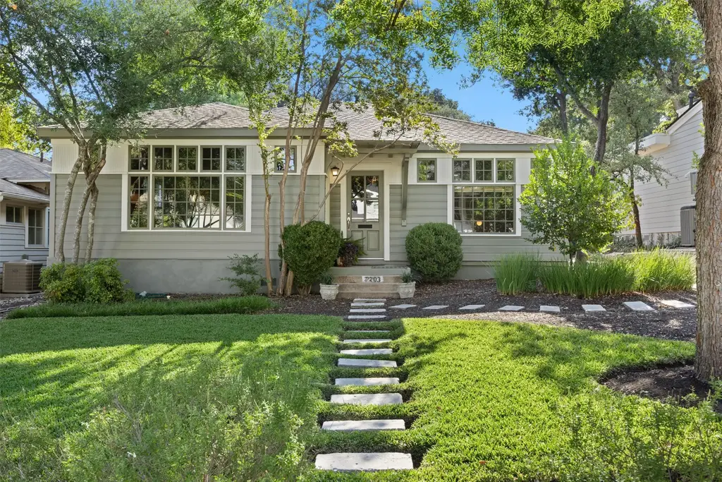 2203 Mountain View Rd, Austin
