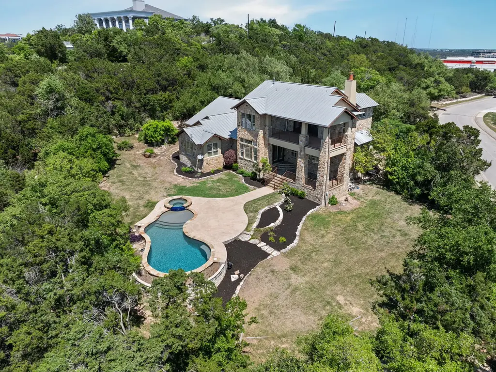 724 Stonewall Ridge Ln, Austin