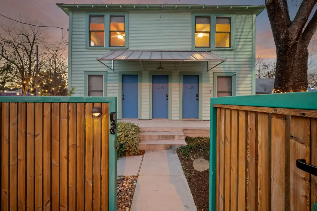 96 Lynn, Austin