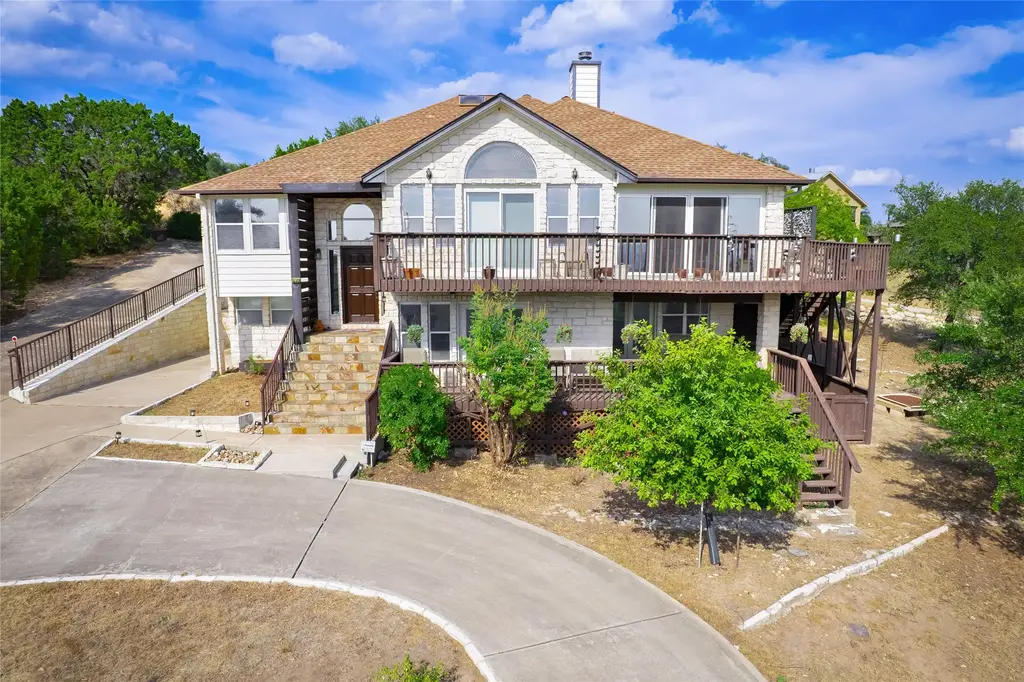 20802 & 20804 Mccormick Cv, Lago Vista