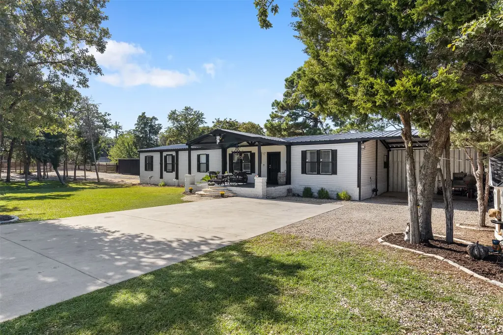 217 La Selva Dr, Elgin