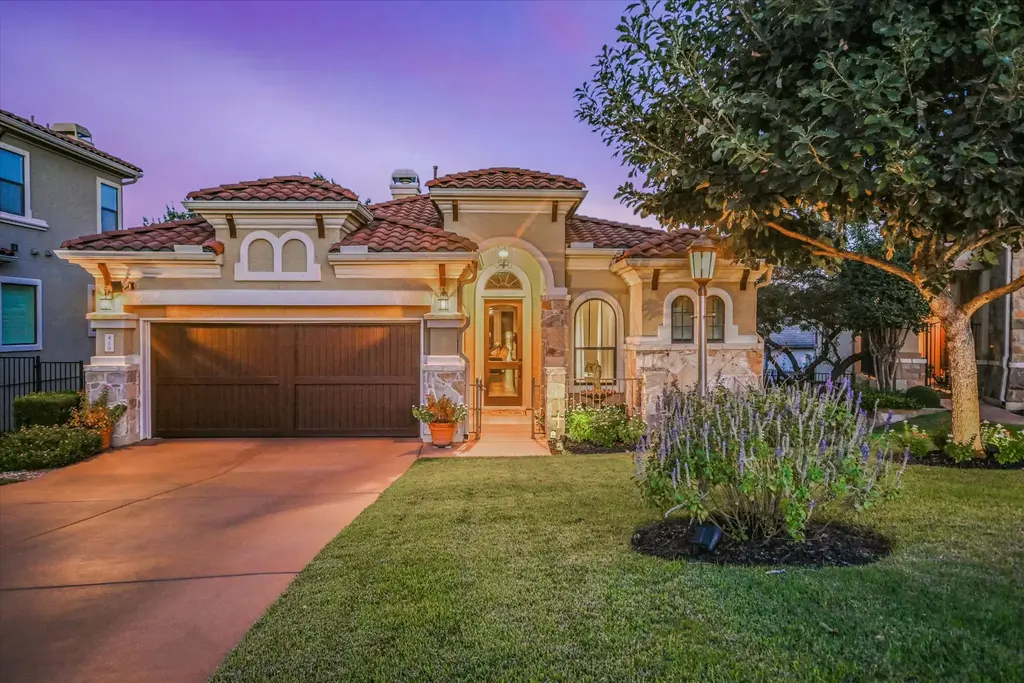418 Indianwood Dr, Austin