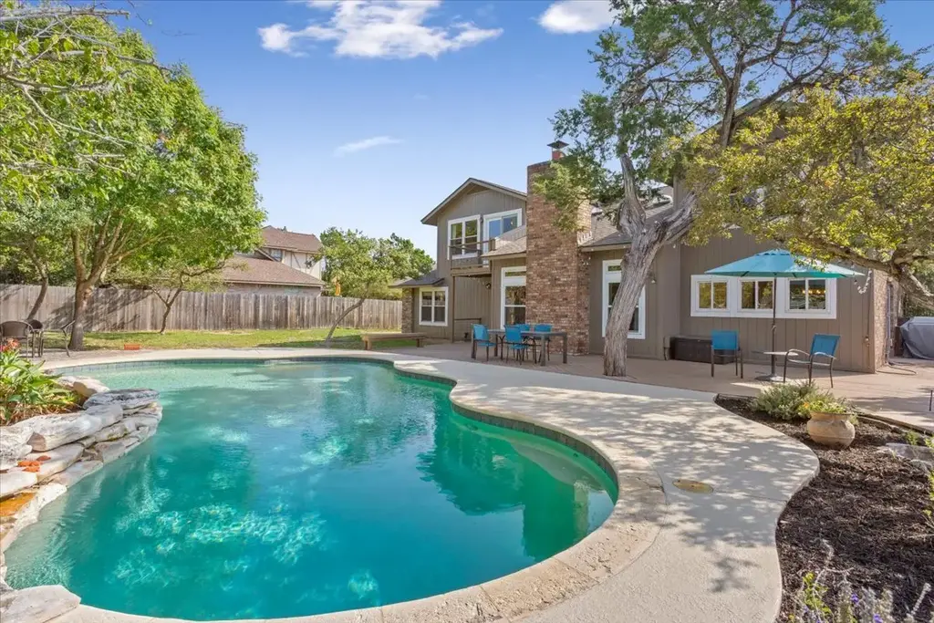 9800 Ravenwood Cv, Austin