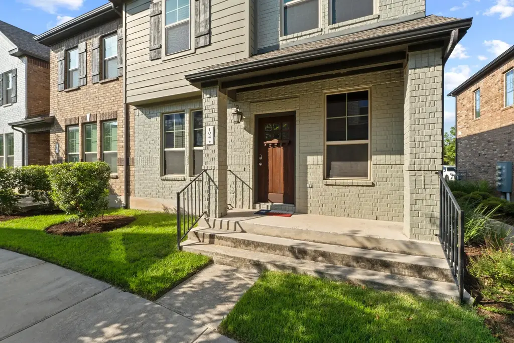 7220 Wyoming Springs Dr 104, Round Rock