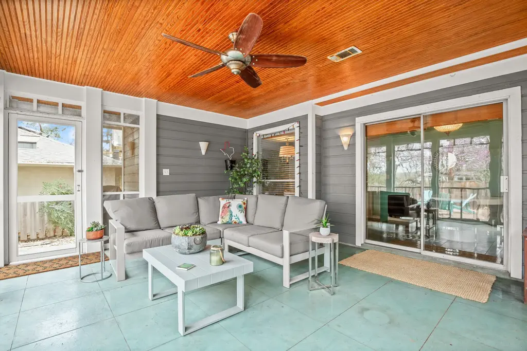 2002 Alta Vista Ave, Austin