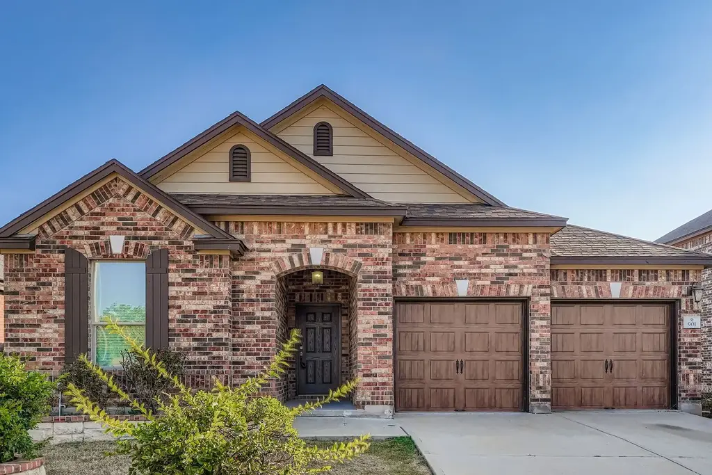 901 Water Hyacinth Loop, Leander