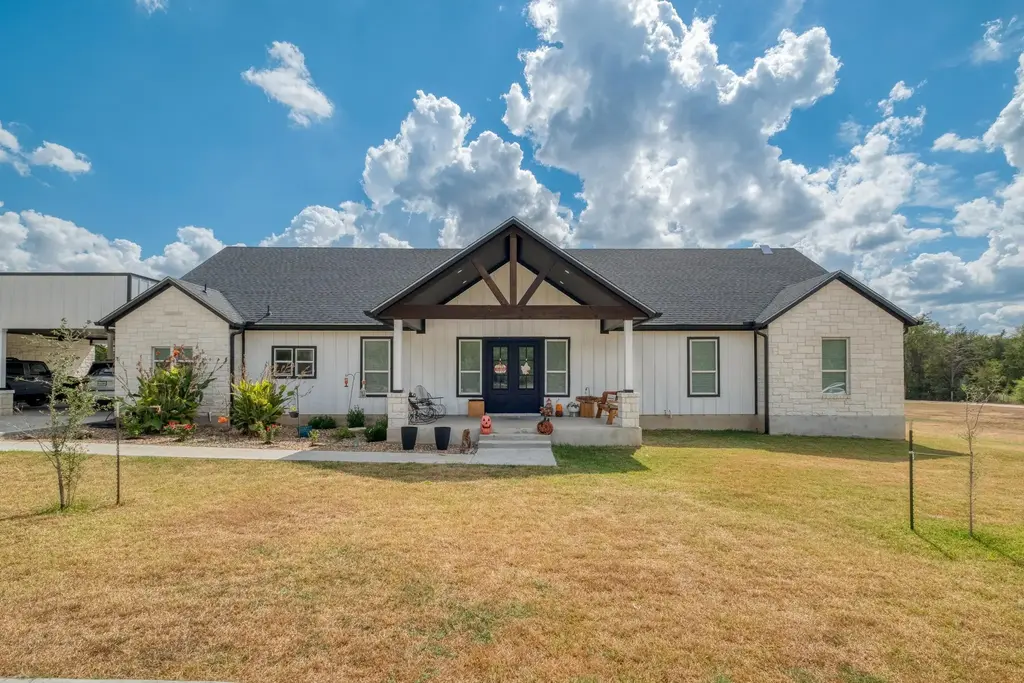 1901 E State Highway 21 B, Paige