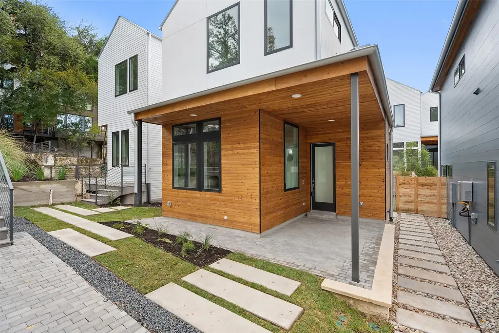 900 S 2nd St 19, Austin