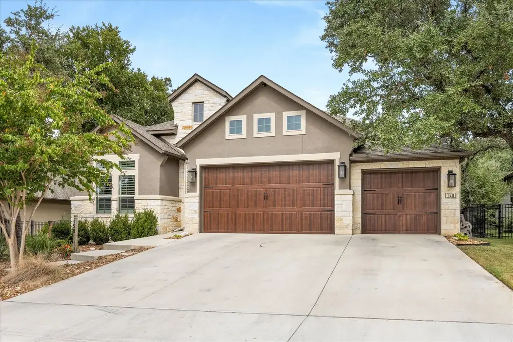 158 Cool Rock Rd, Boerne