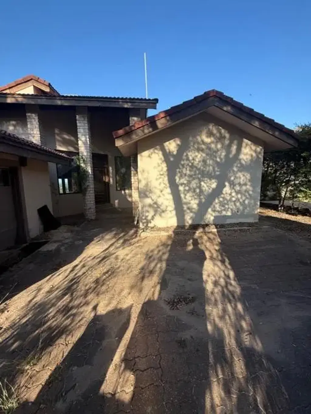 310 Golf Crest Ln, Lakeway