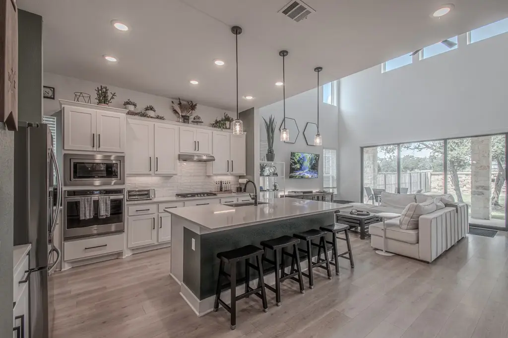 308 Millbend Rd, Georgetown