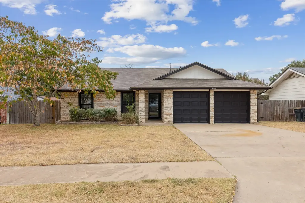 3912 Hillside Dr, Round Rock