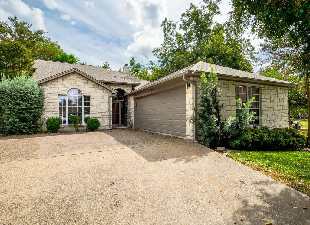 21 Augusta Dr, Meadowlakes