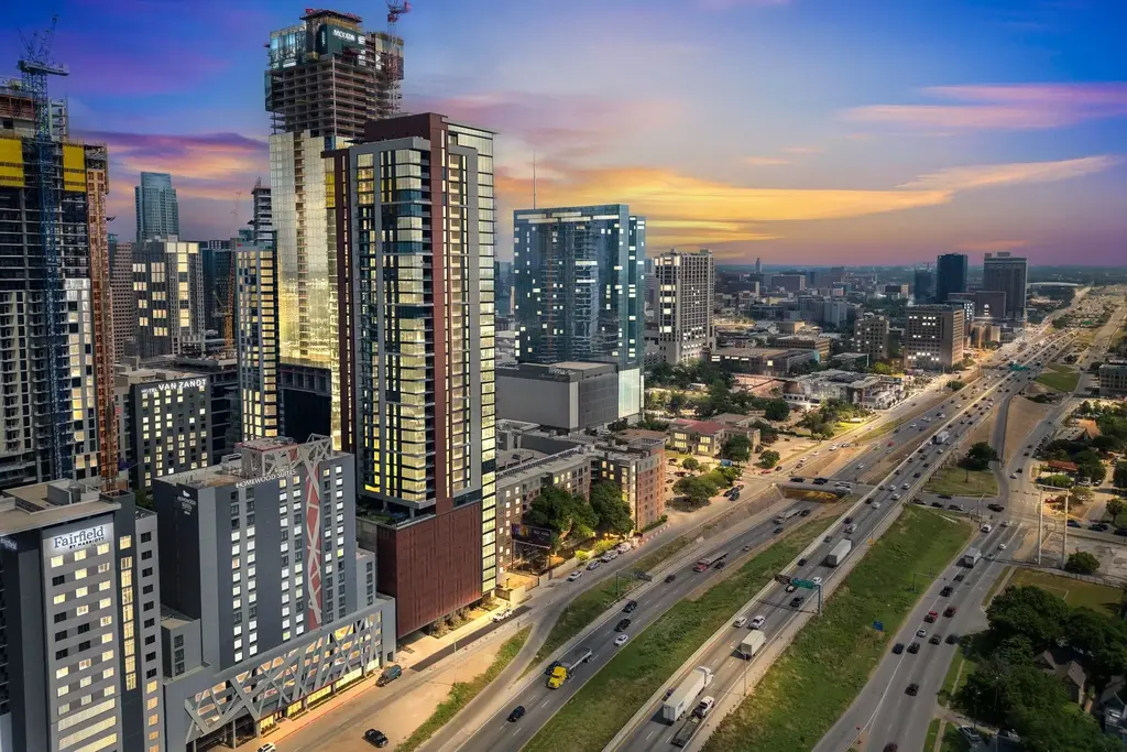 84 East Ave 3206, Austin