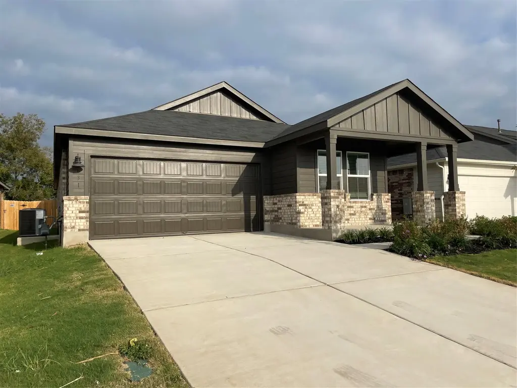 631 Sormonne Loop, Kyle