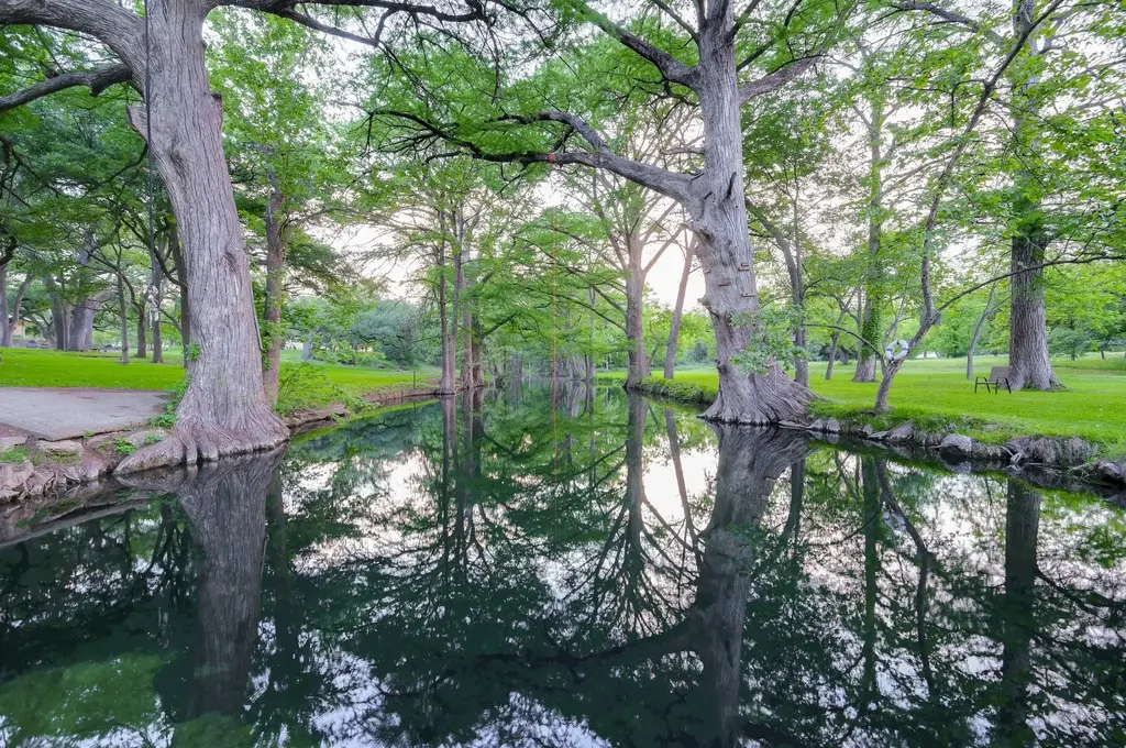 400 Cypress Creek Ln, Wimberley