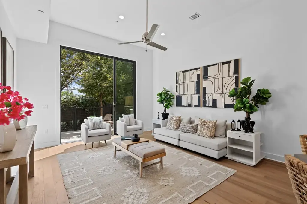 2505 Bluebonnet Ave 16, Austin