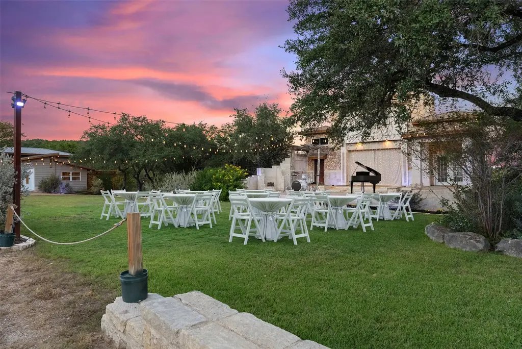 3500 R O Dr, Spicewood