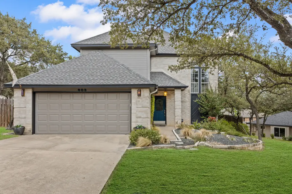 903 Lipan Trl, Austin
