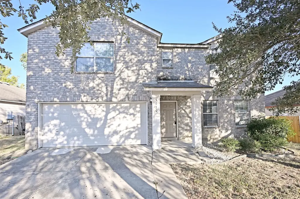 3050 Button Ball, New Braunfels