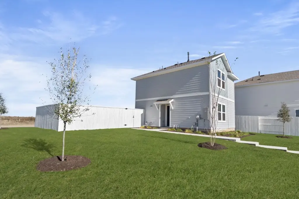 123 Daylily Dr, Elgin