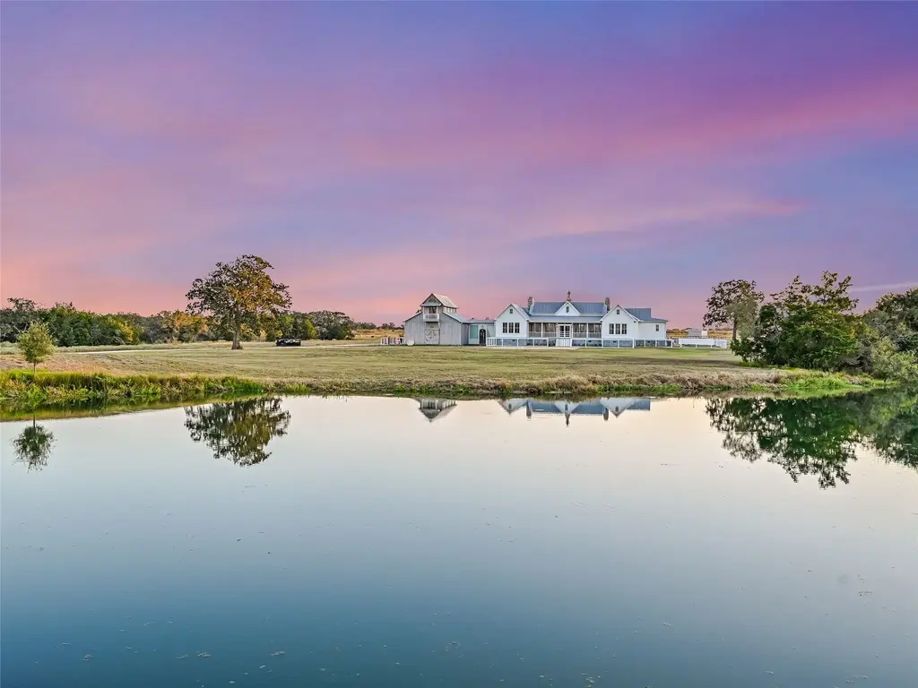 314 Big Sky Ranch Rd, Smithville