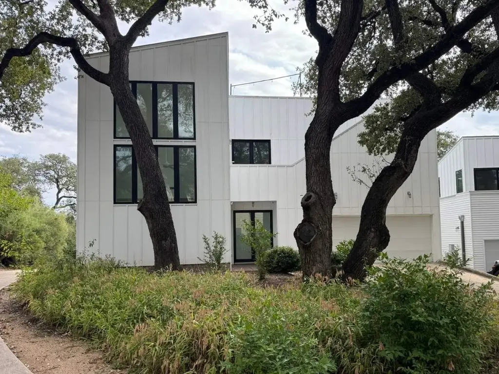 1208 Woodland Ave A, Austin