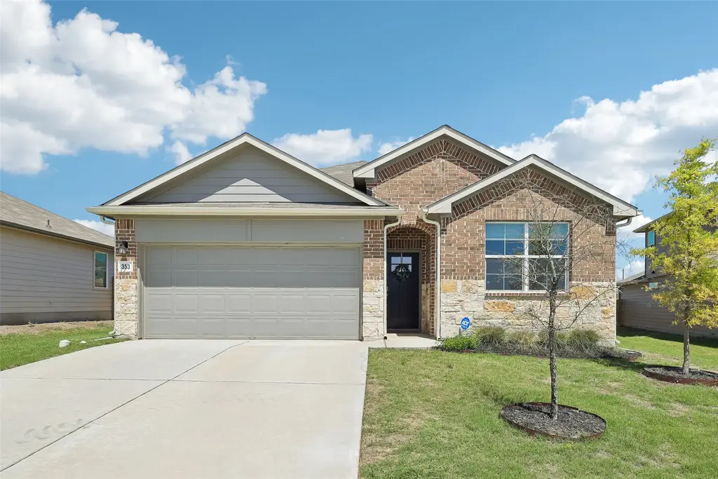 353 Cherry Laurel Ln, Kyle