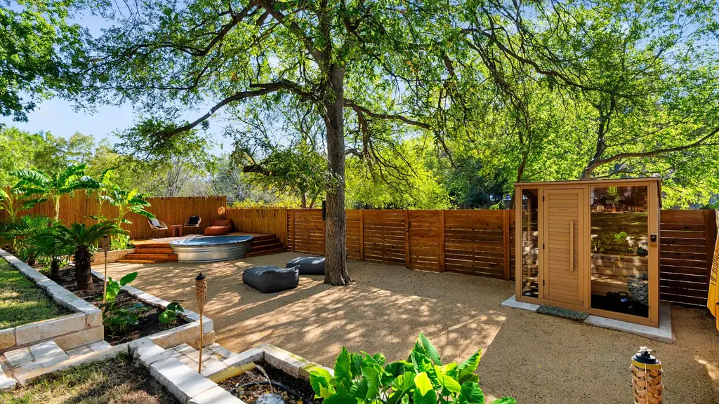 2409 Shiloh Dr, Austin