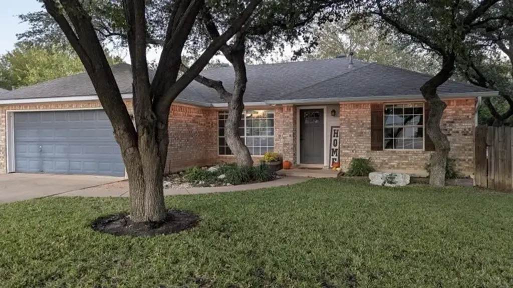 611 Blue Oak Cir, Cedar Park