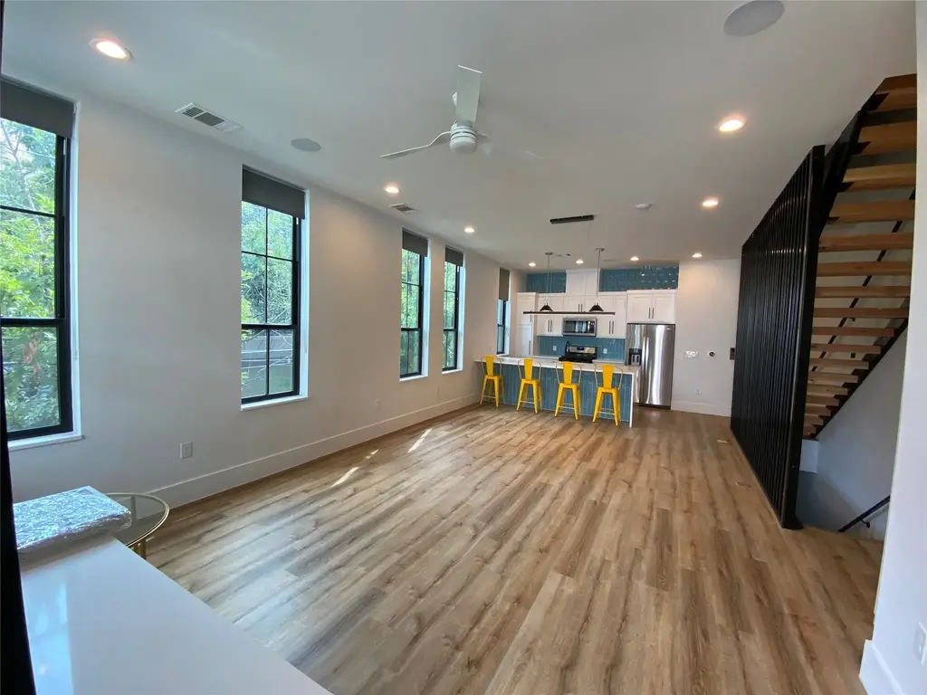 925 30th St B, Austin