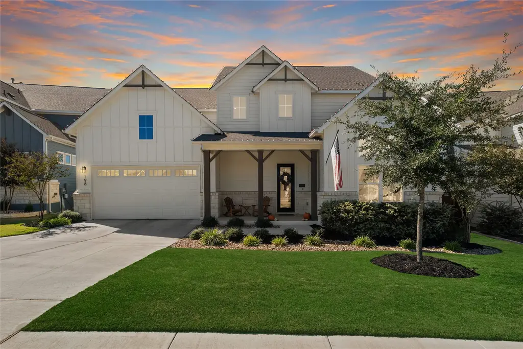 198 Crescent Moon Ct, Dripping Springs